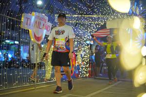 BIB: 50493
                            <button type="button" onclick="openModal(21750781)" class="btn btn-primary btn-sm float-right btn-popup" data-toggle="modal" data-target=".modal-high-quality">
                        <i class="fas fa-shopping-cart"></i> Add to Cart
                    </button>
                                            <button type="button" onclick="isThisMe(21750781, true)" class="btn btn-success btn-sm float-right btn-popup btn-isme hidden" data-toggle="tooltip" data-placement="bottom" title="นี่คือรูปของคุณใช่ไหม คลิกที่นี่เพื่อเอาเข้าอัลบั้ม">
                        <i class="fas fa-plus"></i> Add to album
                    </button>
                    <button type="button" onclick="isThisMe(21750781, false)" class="btn btn-warning btn-sm float-right btn-popup btn-isnotme hidden">
                        <i class="fas fa-ban"></i> Remove from album
                    </button>